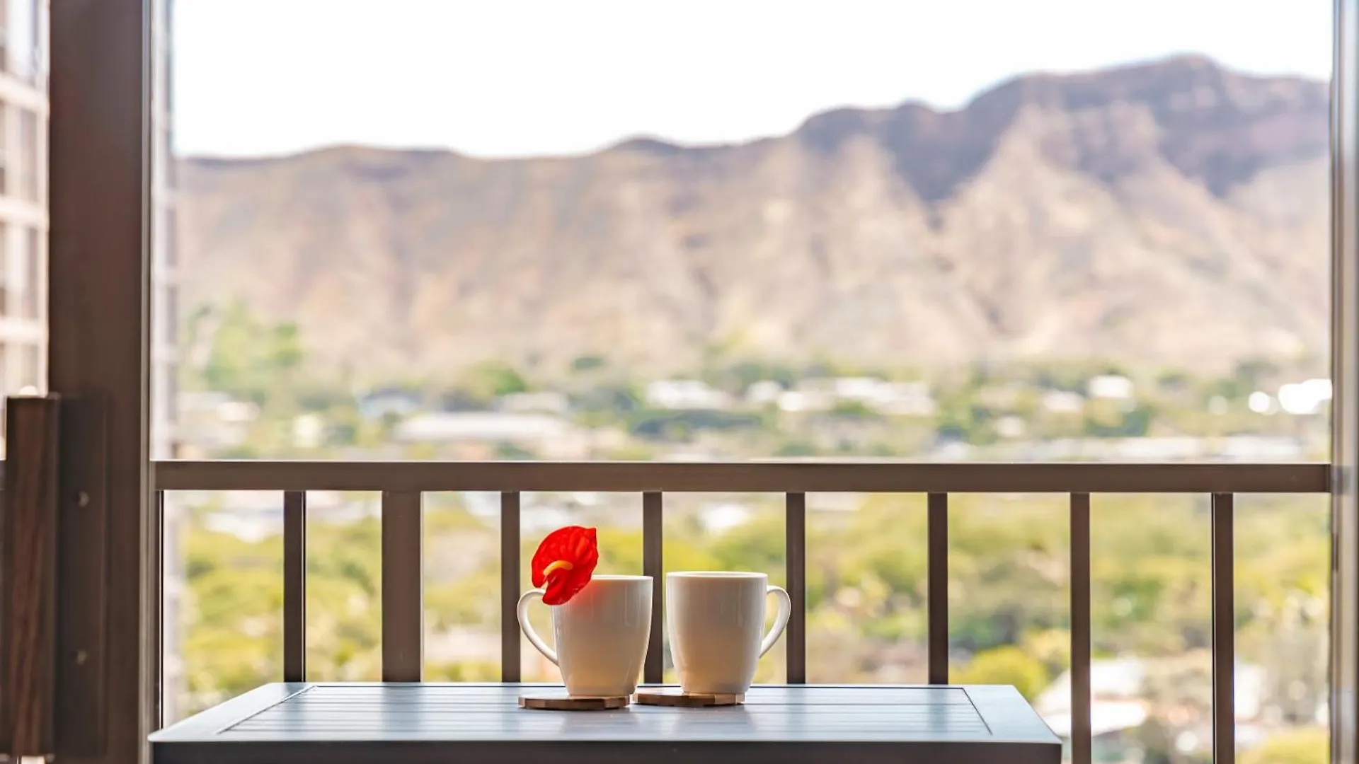 Apartment Diamond Head View Condo, Steps To Beach & Free Parking! Honolulu