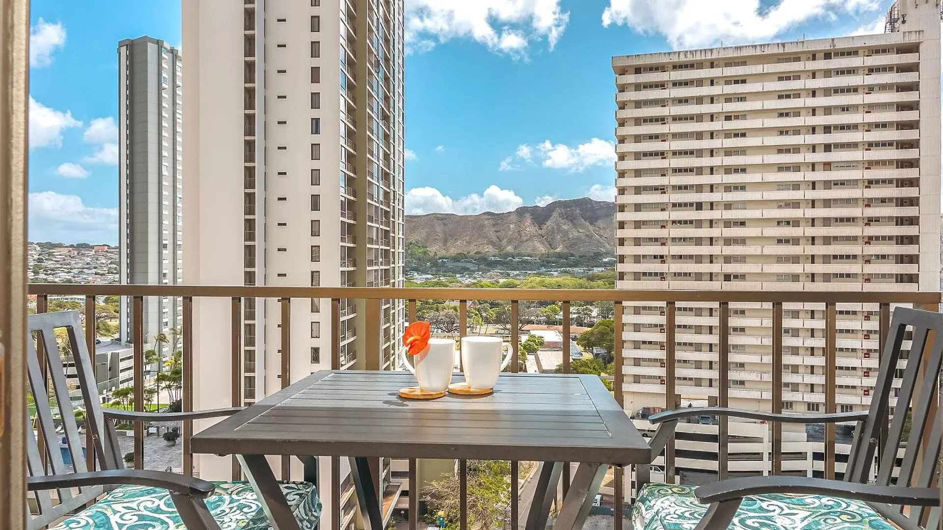 Diamond Head View Condo, Steps To Beach & Free Parking! Honolulu